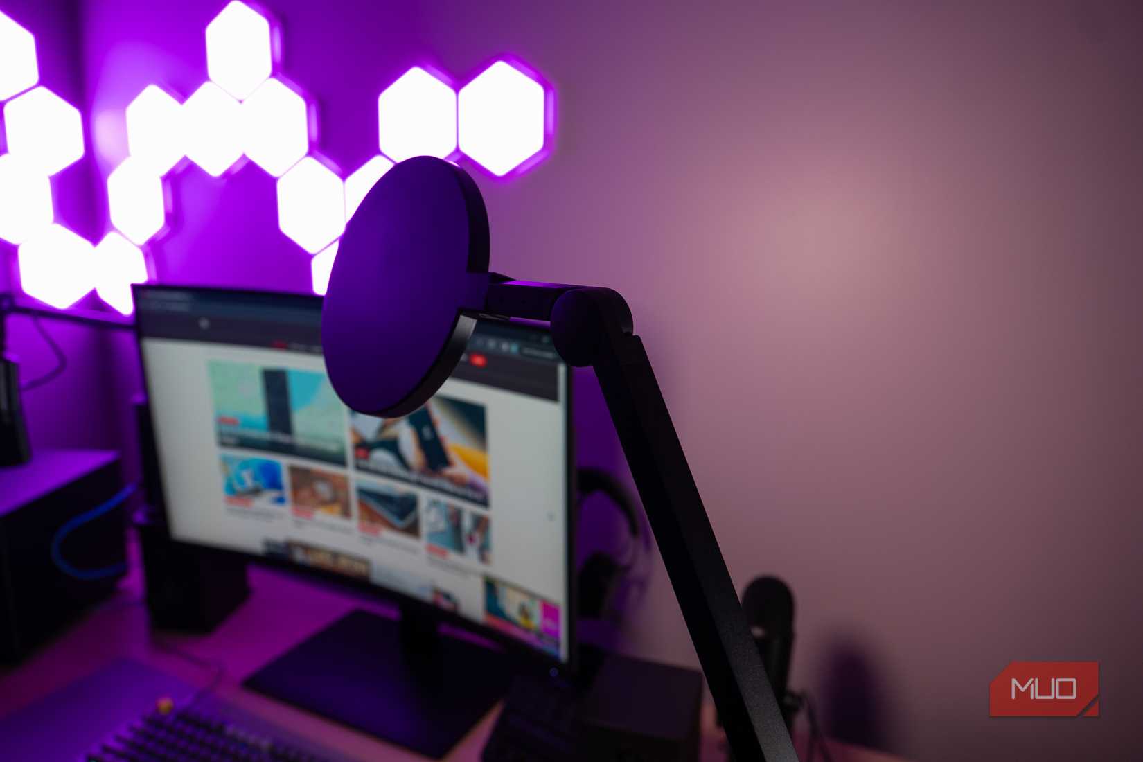 I Wouldn’t Buy This as a Key Light, but It’s a Great Compact Desk Lamp