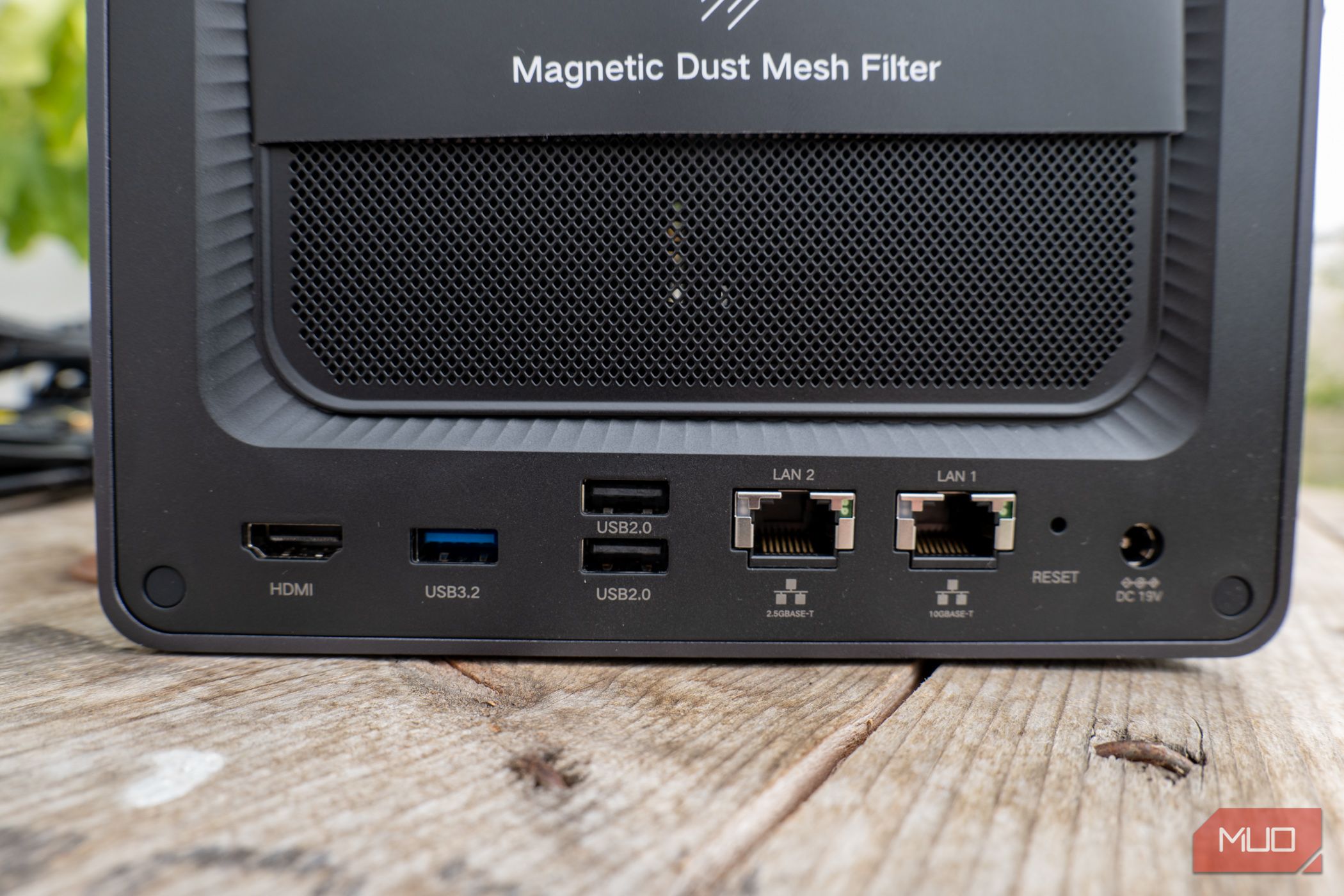 DXP 4800 Plus UGREEN NASync 新品未使用 UGREEN NASync DXP4800 Plus, 4-Bay Thunderbolt™ NAS with Intel