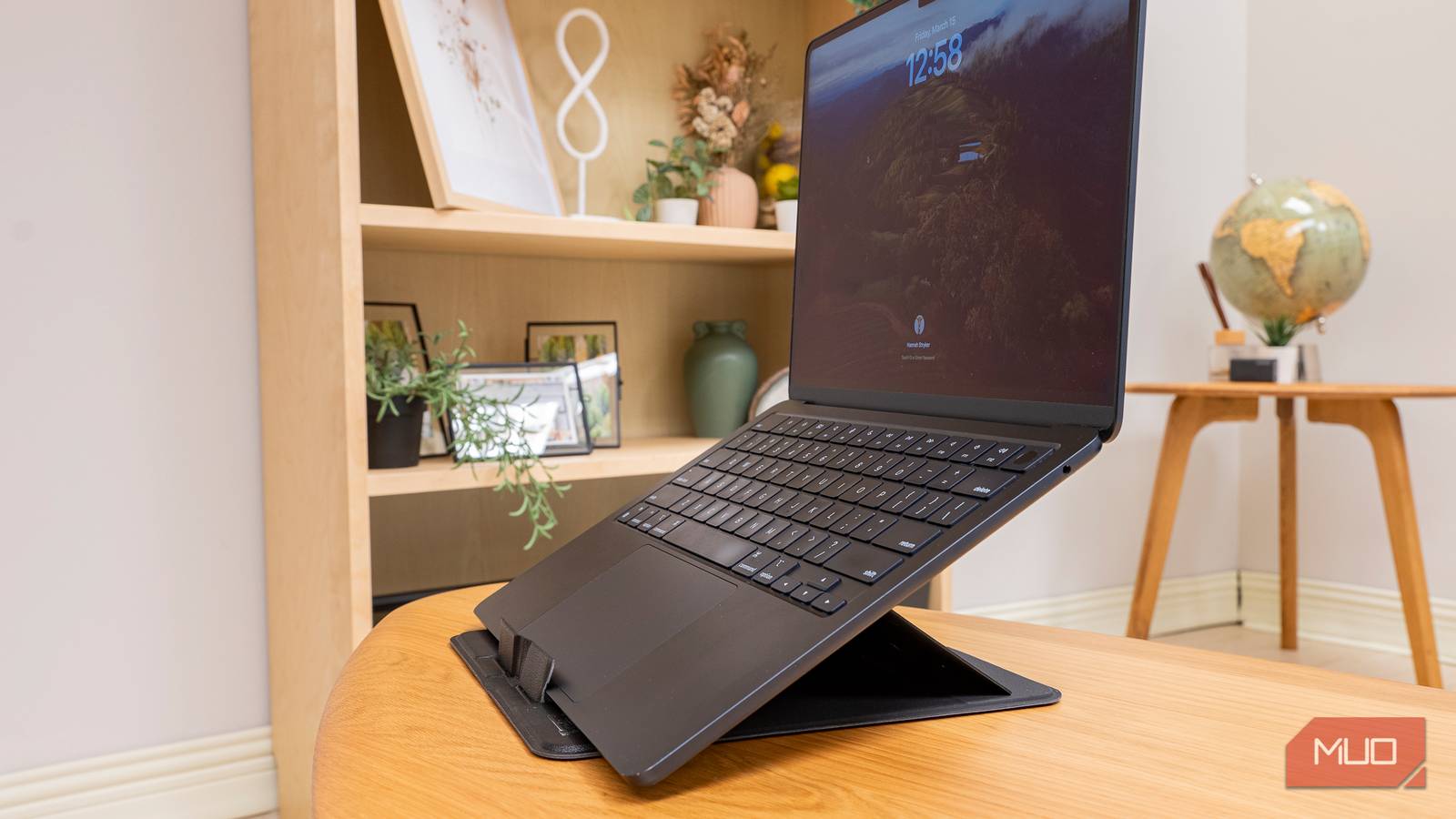 Plugable PT STANDX Review: Unmatched Portability for On-the-Go ...