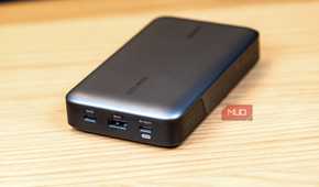 angled-view-of-the-ugreen-100w-20000mah-power-bank-2jpg_53494549712_o-1