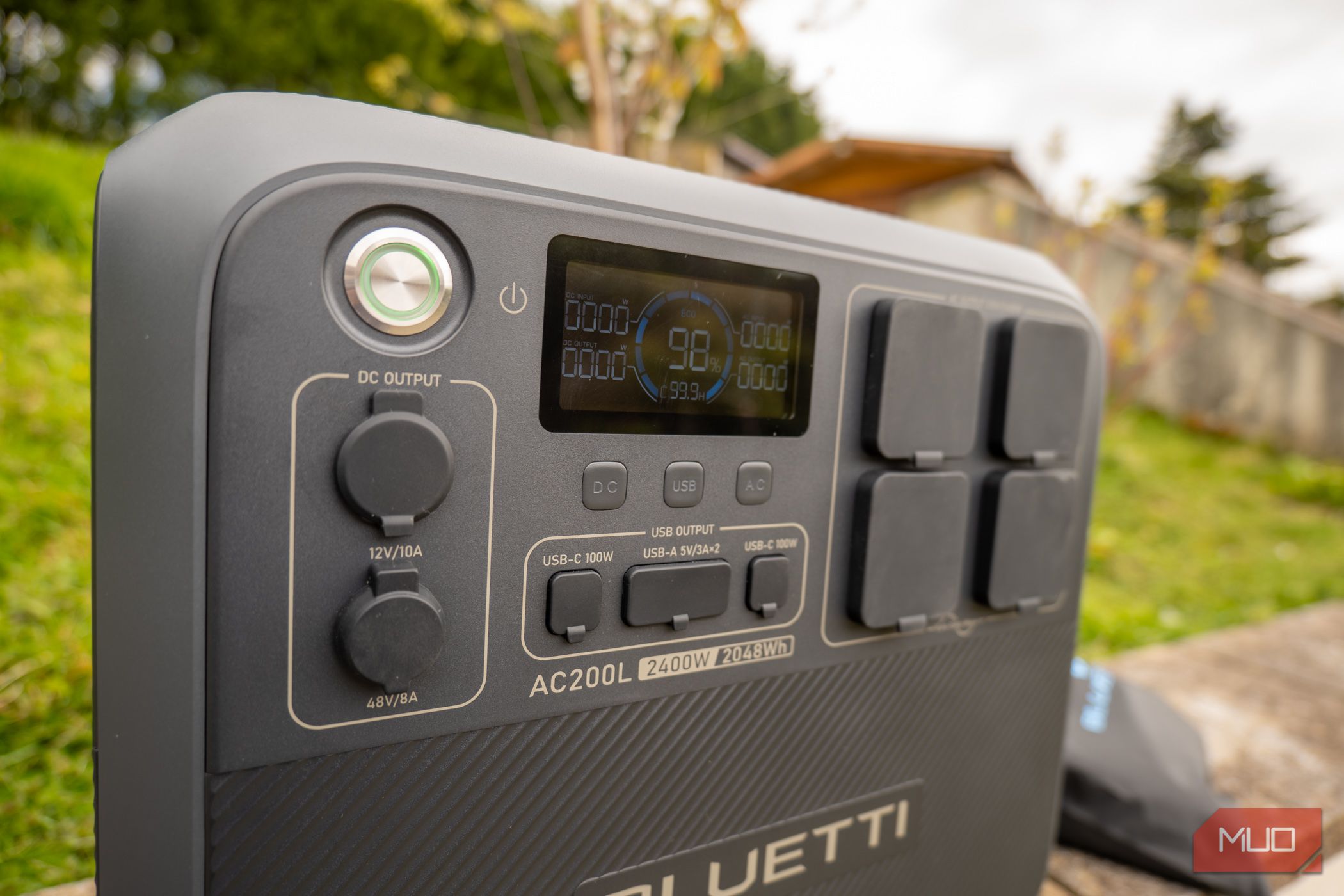 Bluetti AC200L Portable Power Station Review: The Smartest Big