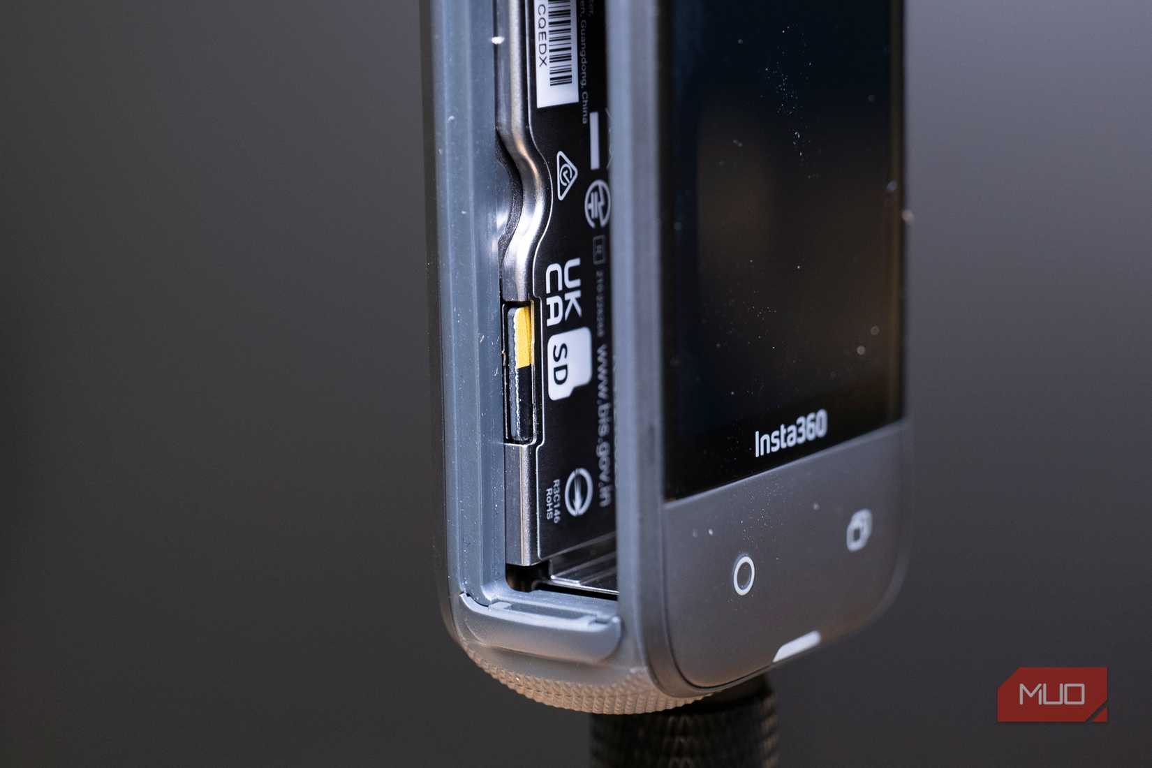 Insta360 x4 sd card slot with microSD