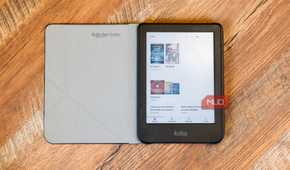 Kobo Clara Colour in Case on desk