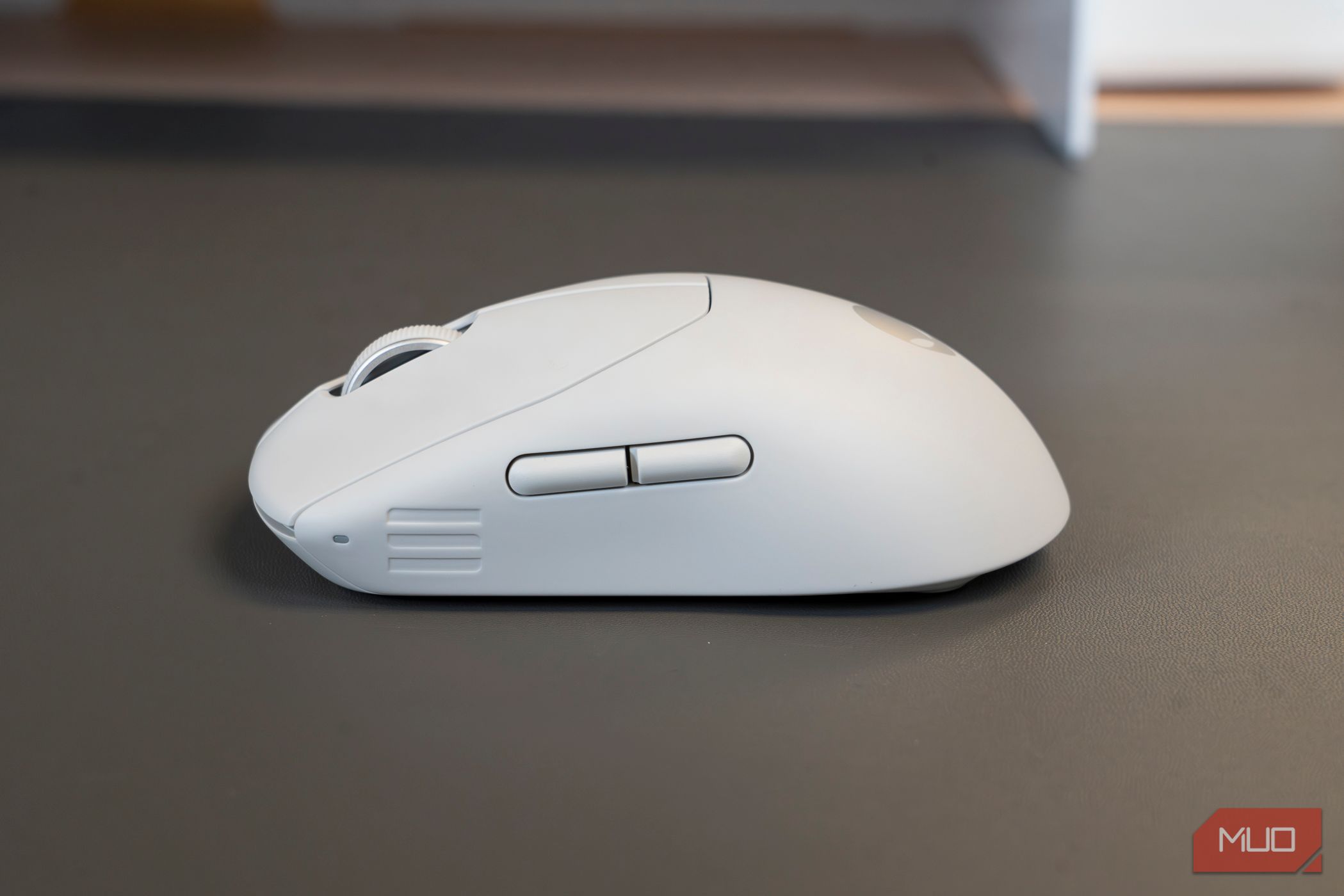 Alienware Pro Wireless Gaming Mouse Review: Great, But Too