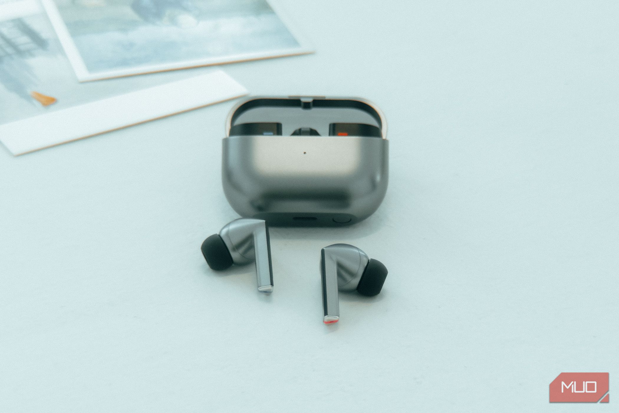 Samsung Galaxy Buds 3 Pro Review: When Copying Works