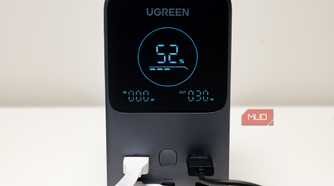 Ugreen 300W 48000mAh Power Bank showing charging speed