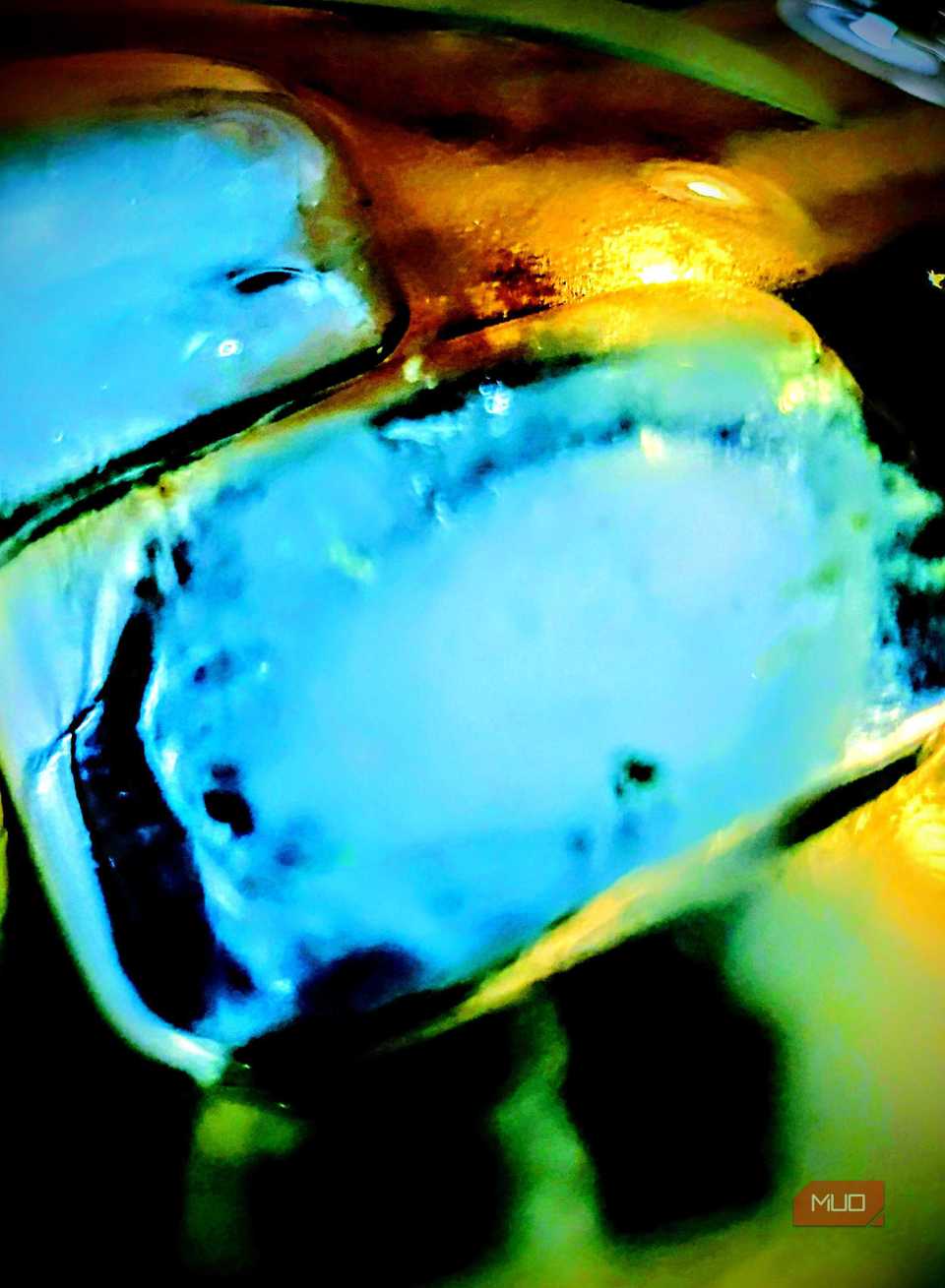 Anyone Can Take Interesting Abstract Photos on Their Smartphone: Here's How