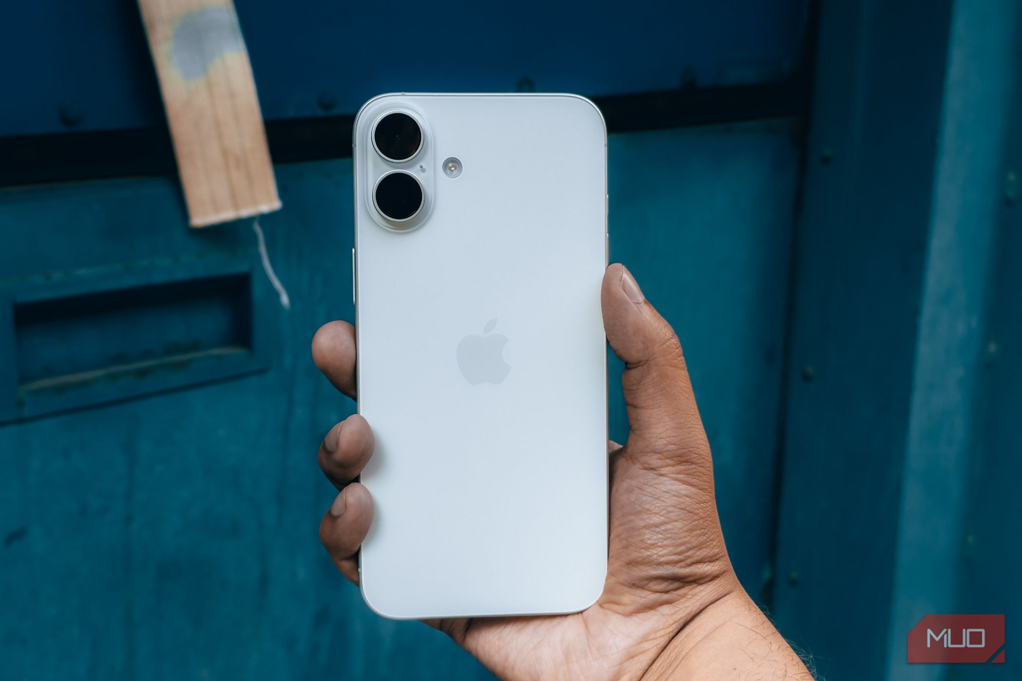 iPhone 16 plus 中国版　ホワイト iPhone 16 Plus 128GB ホワイトを購入 - 教育 - Apple（日本）
