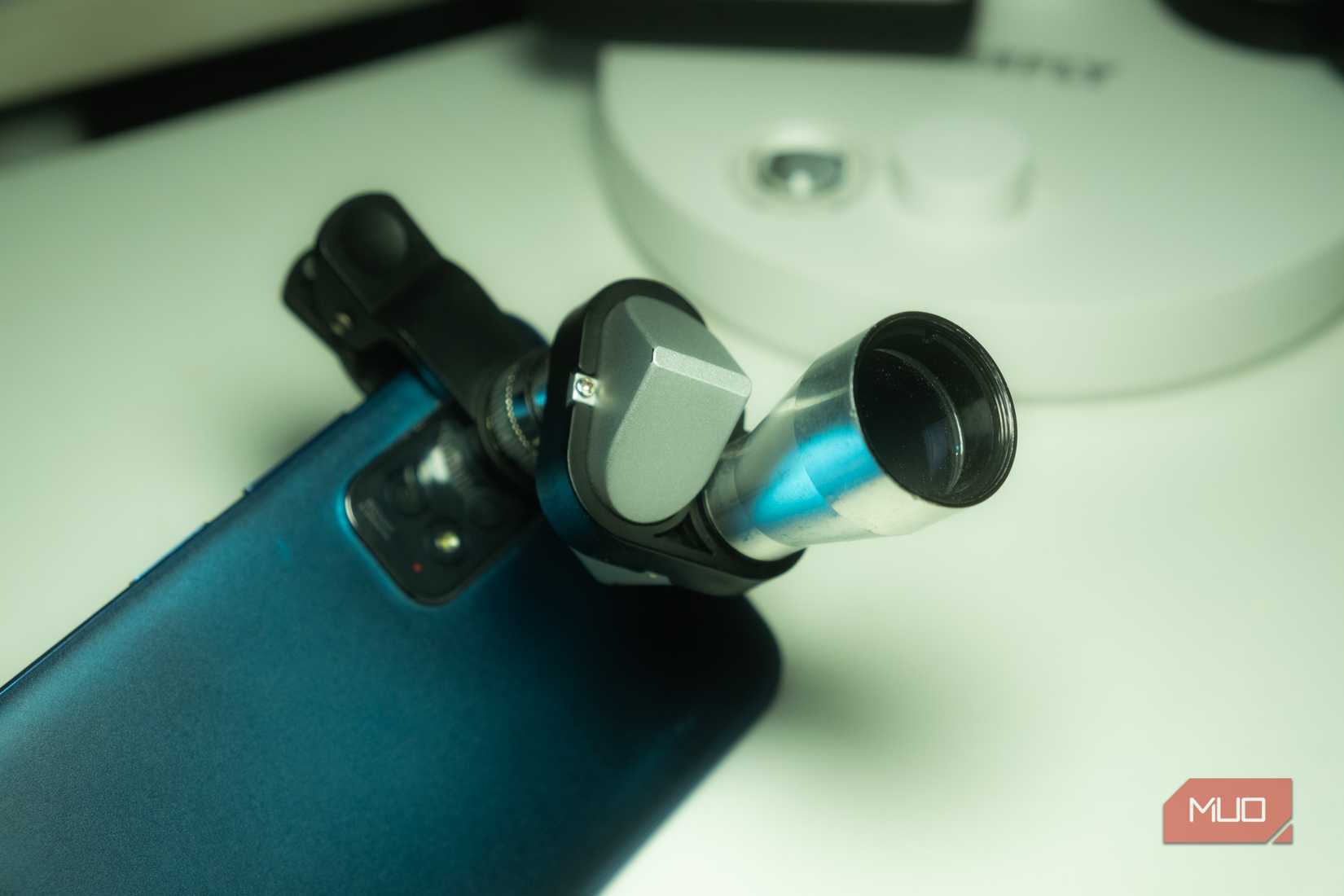 These Accessories Give My Smartphone Camera Superpowers
