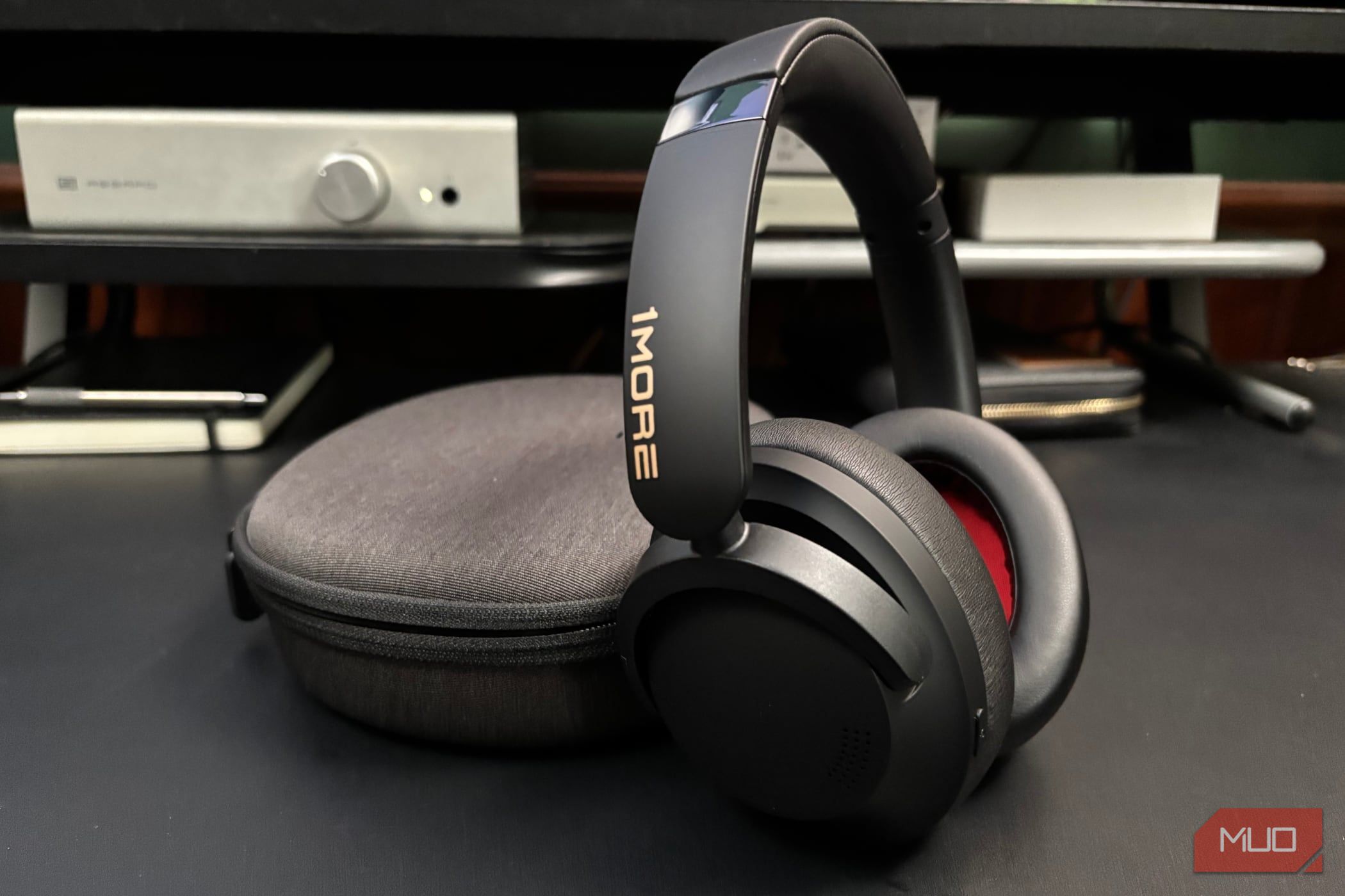 1more-sonoflow-pro-leaning-on-their-case.jpg?q\u003d49\u0026fit\u003dcrop\u0026w\u003d825\u0026dpr\u003d2