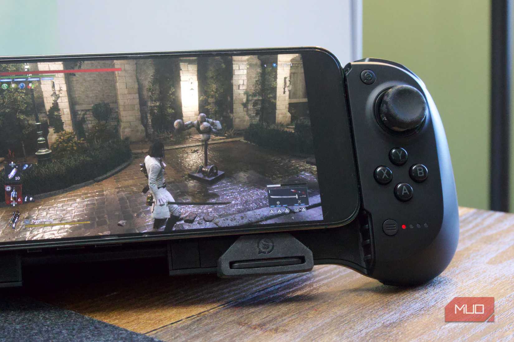 Scuff Backbone Scuf Nomad Review: Best-In-Class Mobile Controller