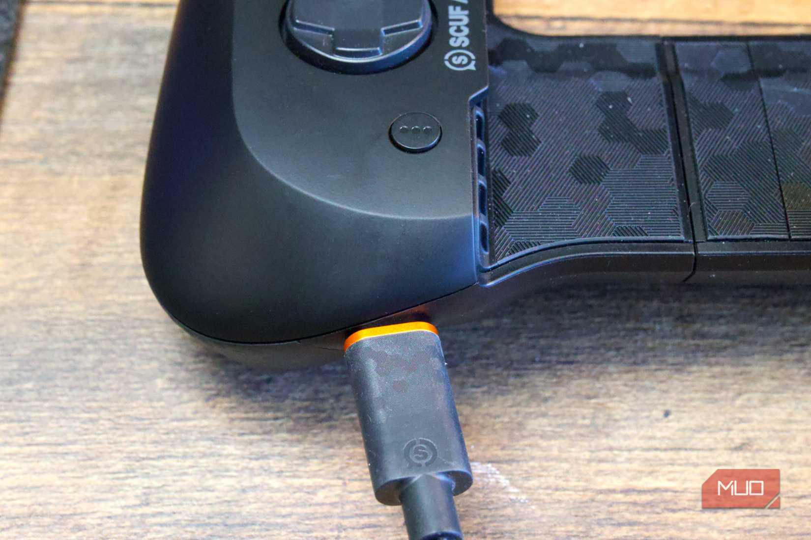 Scuff Backbone Scuf Nomad Review: Best-In-Class Mobile Controller