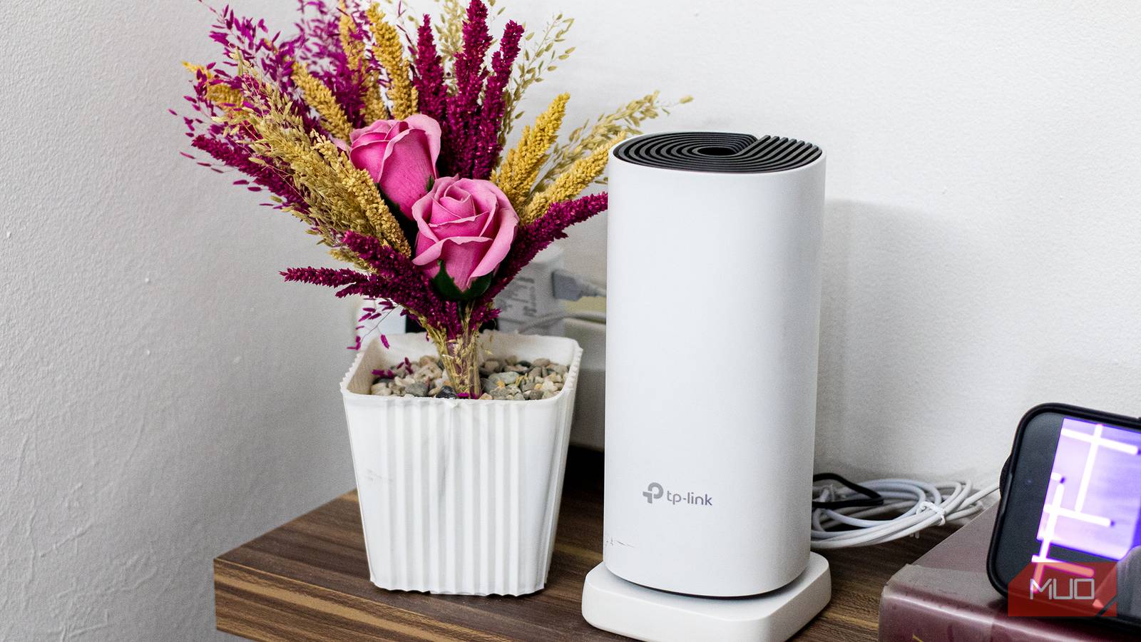 Why I Skipped a Wi-Fi Repeater and Bought a Mesh Wi-Fi System Instead