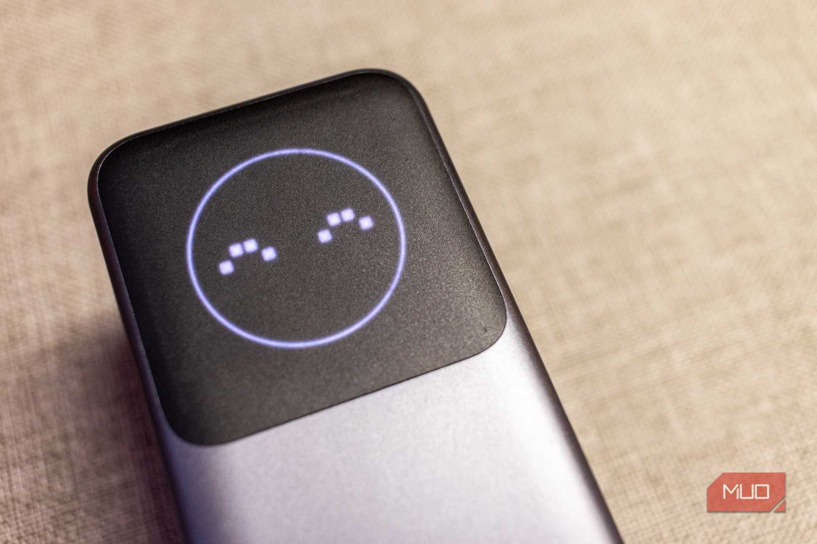 Ugreen Nexode 12000mAh Power Bank LCD screen