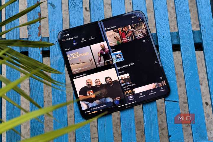 Microsoft Onedrive and Google Photos apps on Google Pixel 9 Pro Fold