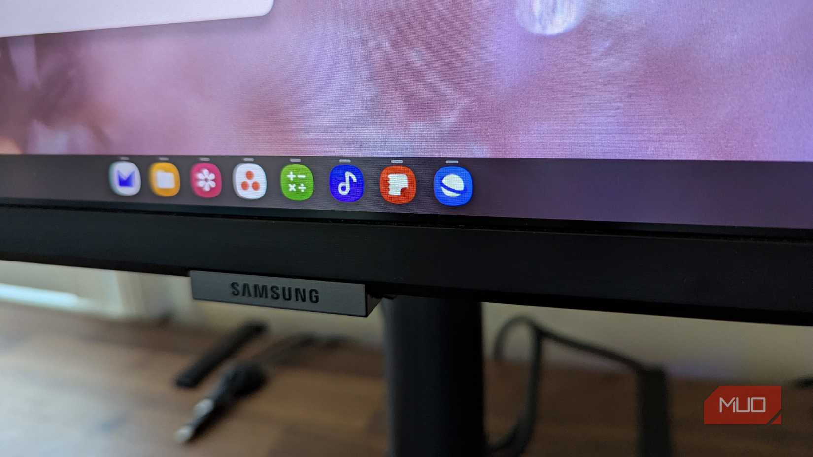 How Hiding Your Taskbar Can Improve Focus and Productivity