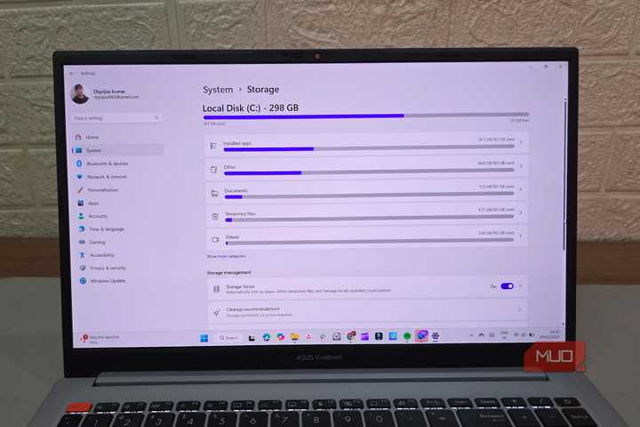 Displaying available temporary space in the Settings menu-1