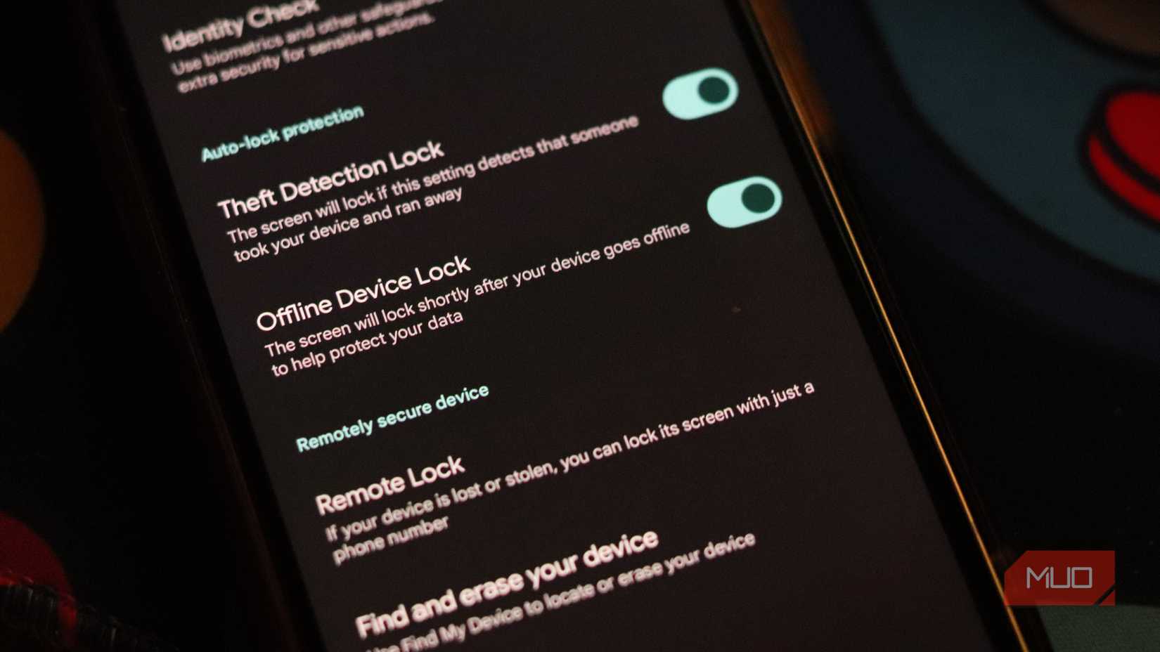 Theft protection features in Android settings. 