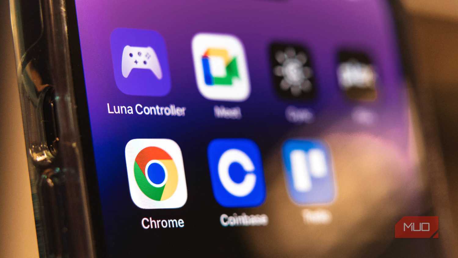 Chrome app icon on a smartphone alongside other apps
