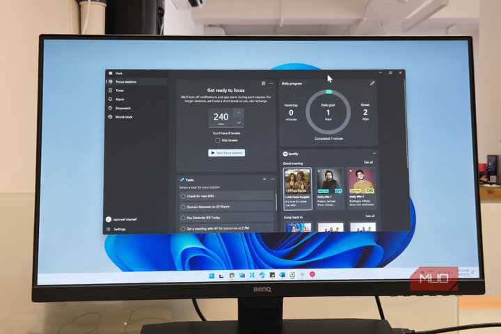 Windows 11 Focus session app open on a BENQ monitor