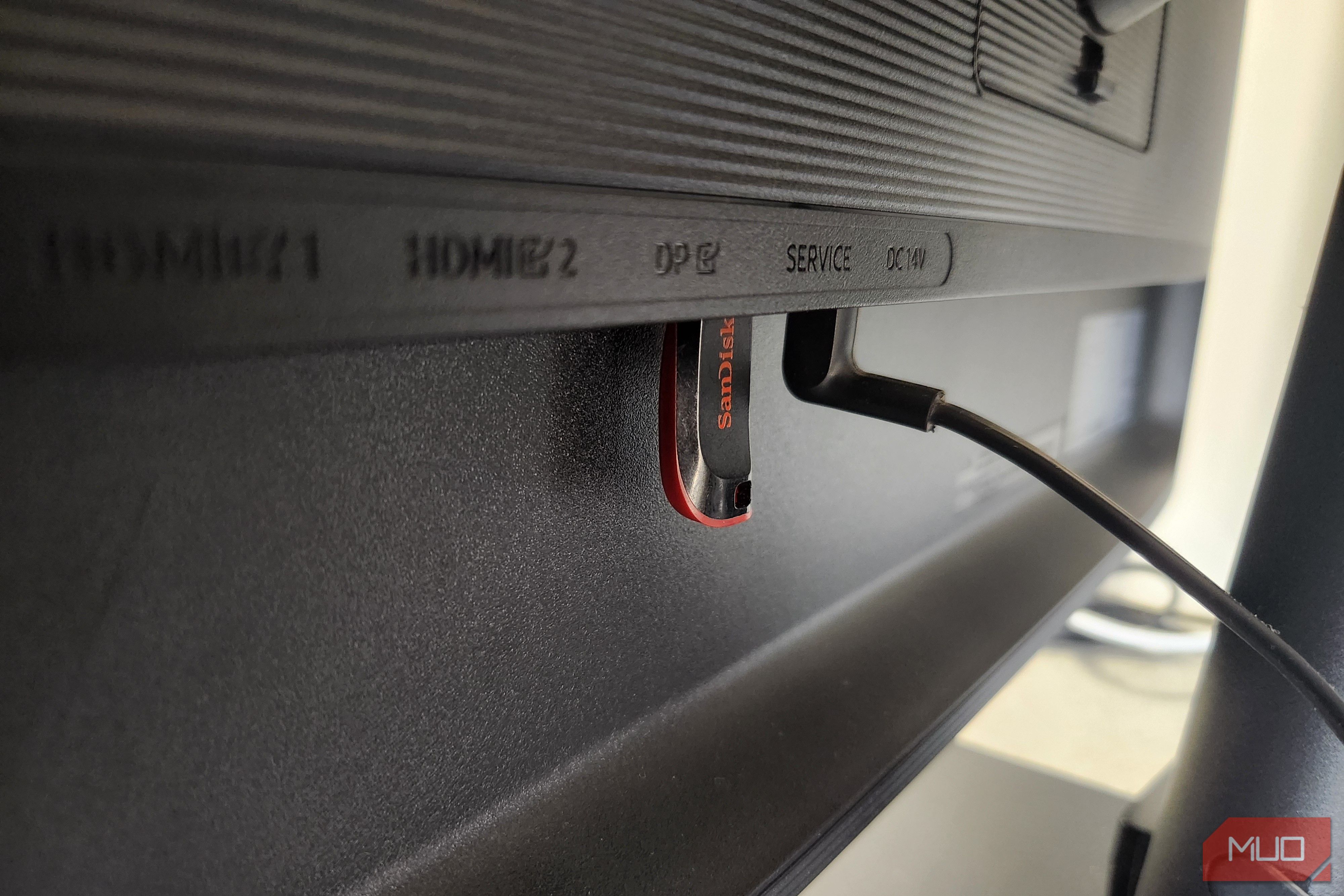 A plain old USB drive still beats the cloud in these surprising ways