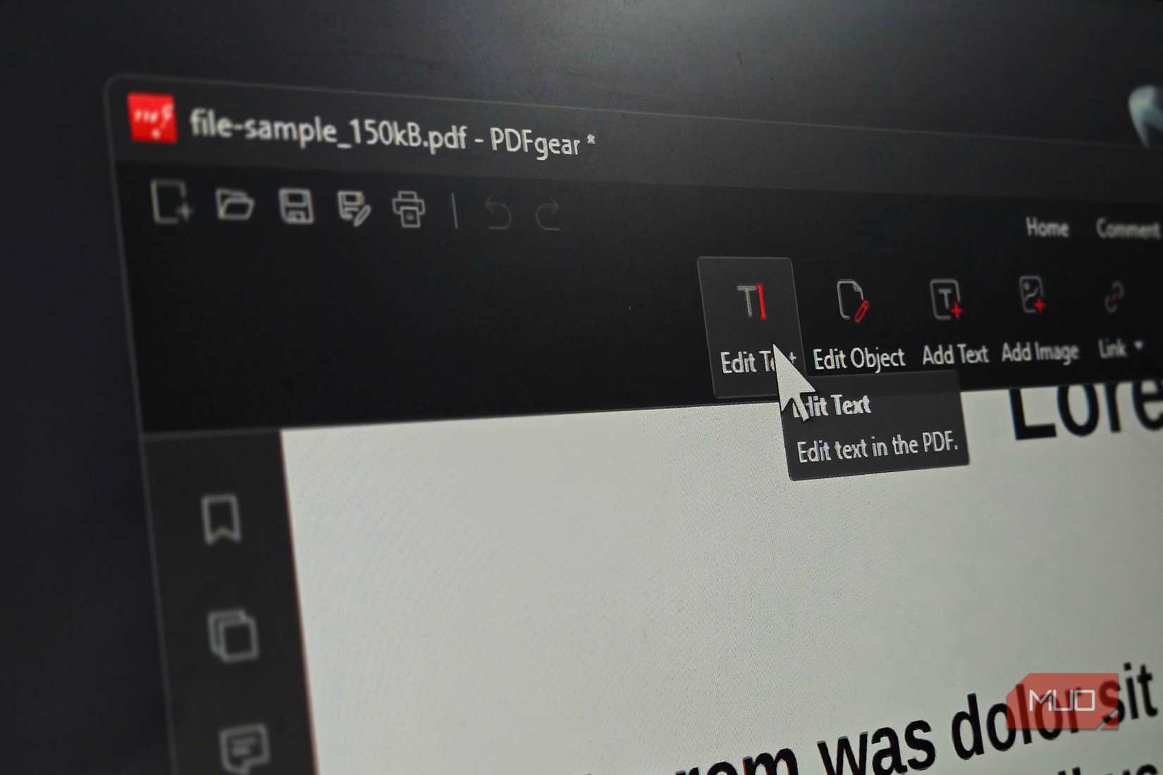 পিডিএফগিয়ার অ্যাপটি বেনকিউ মনিটরে খোলা 