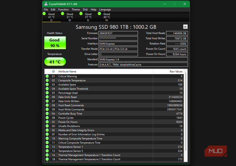 04 CrystalDiskInfo Drive Stats