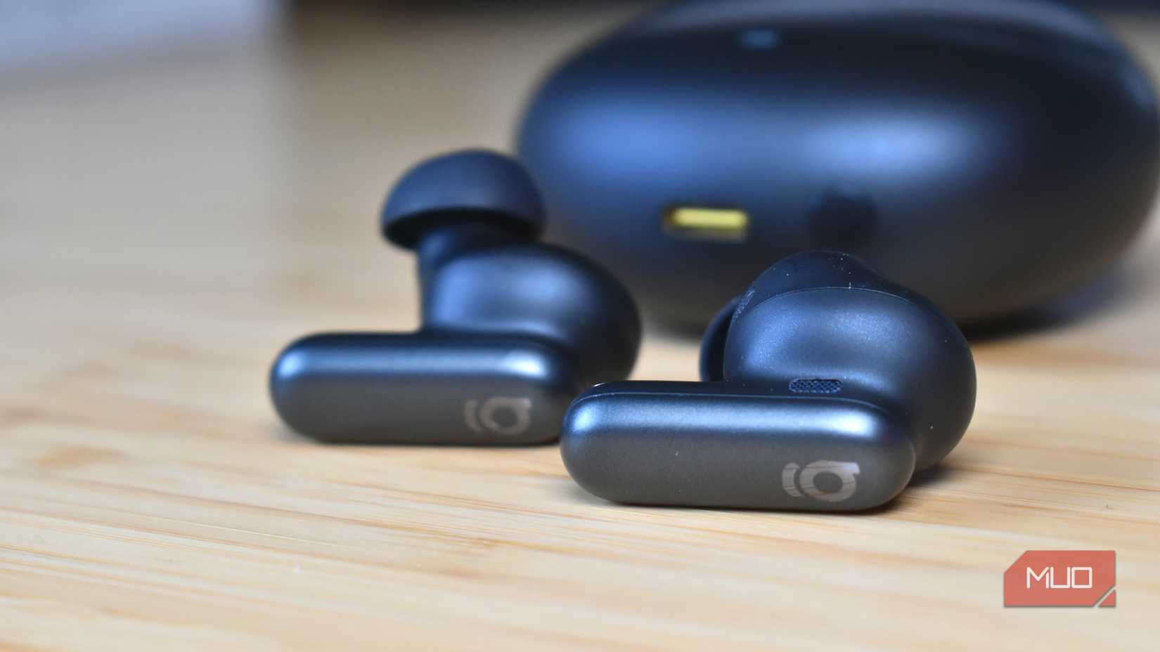 baseus inspire xp1 in ear earbuds.