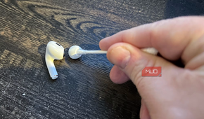 Cleaning airpods pro ear tips.