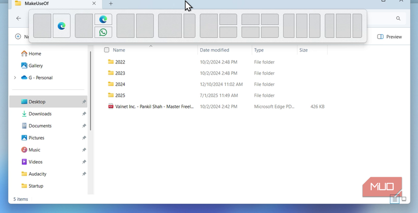 File Explorer window showing snap layout options