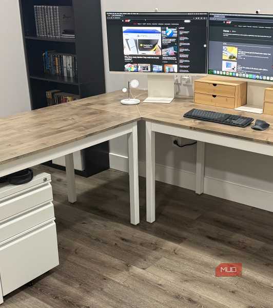 7 Ways to Fix Your Windows PC When It Keeps Rearranging the Desktop Icons