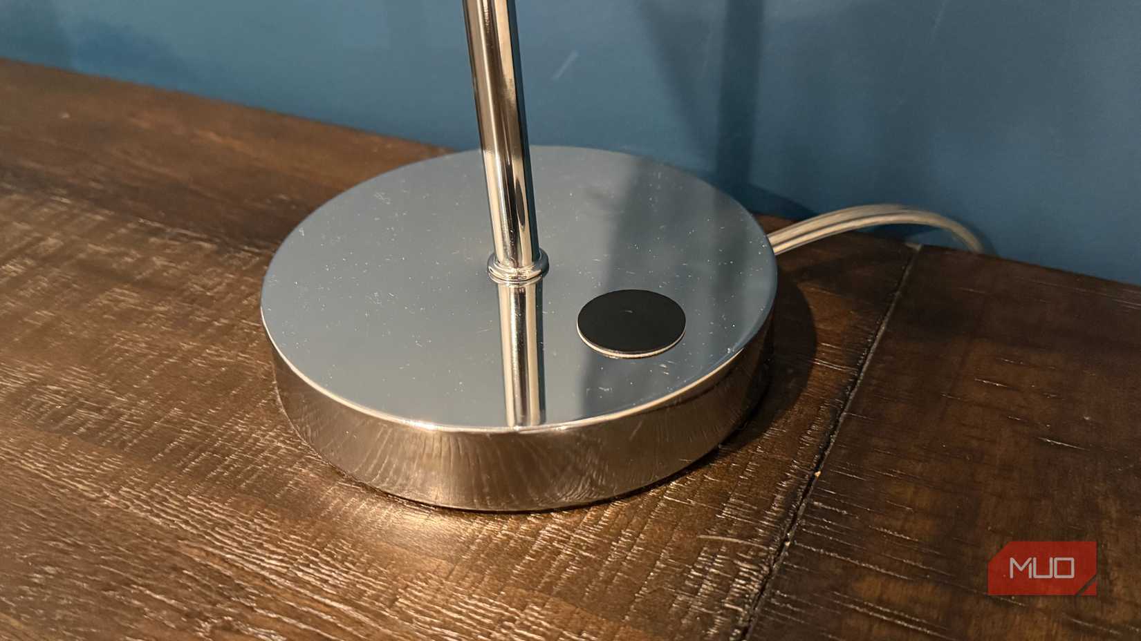 nfc tag on nightstand lamp