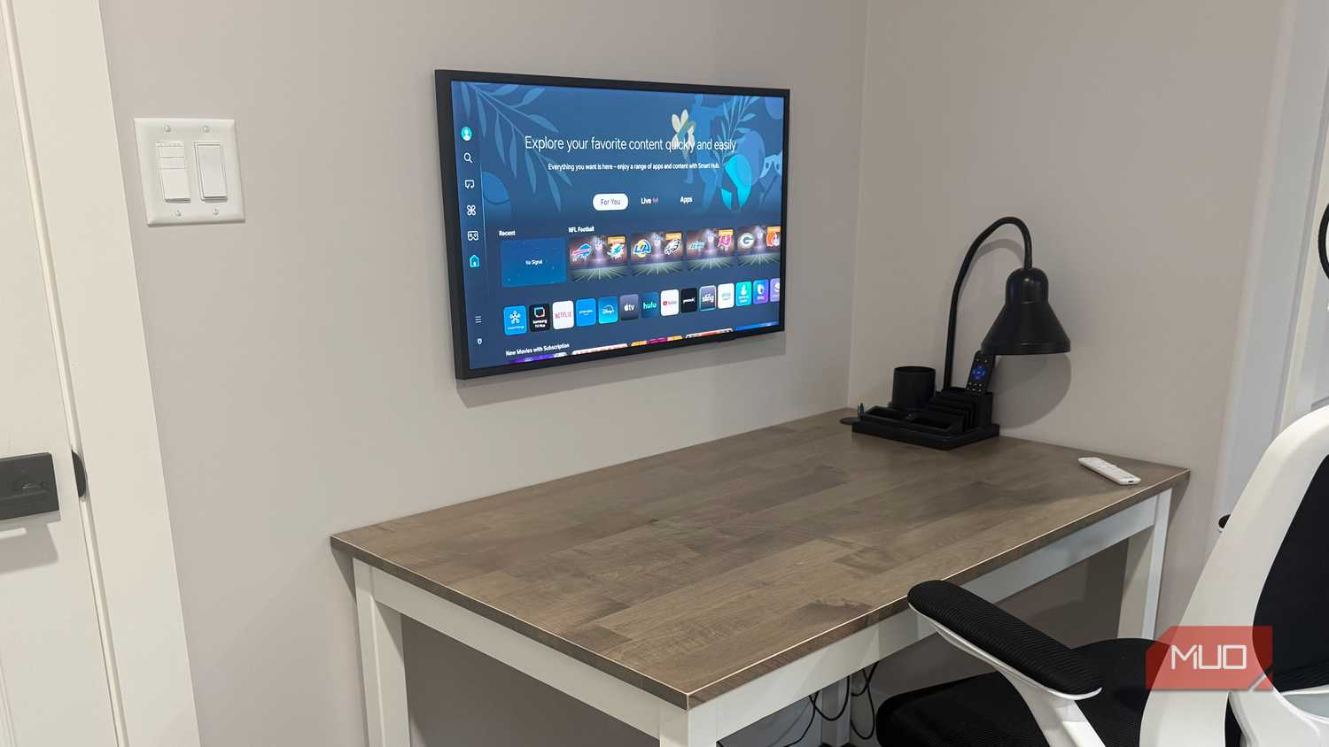 samsung frame wall mounted with cables hidden as monitor