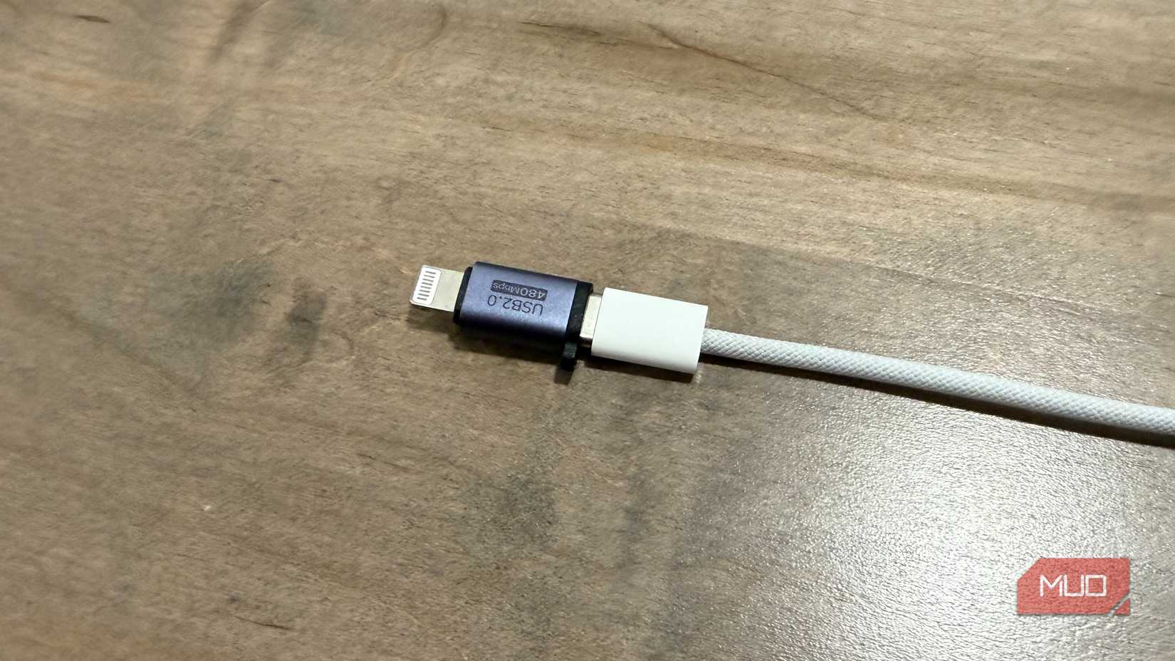 USBC to lighting adapter connected on USBC cable