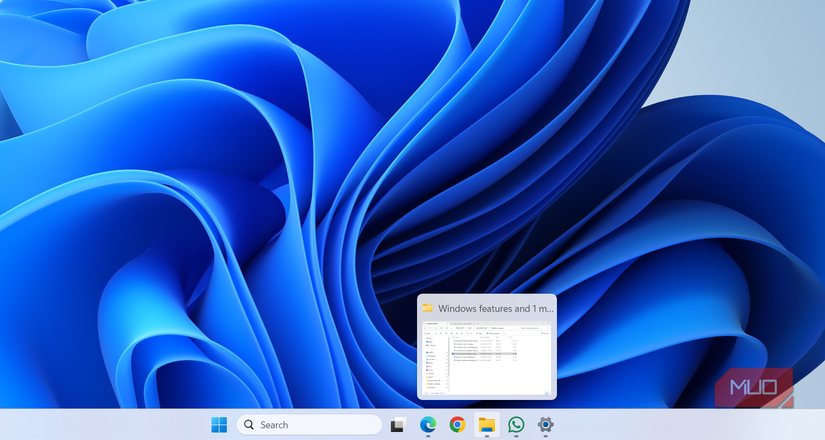 Windows 11 taskbar