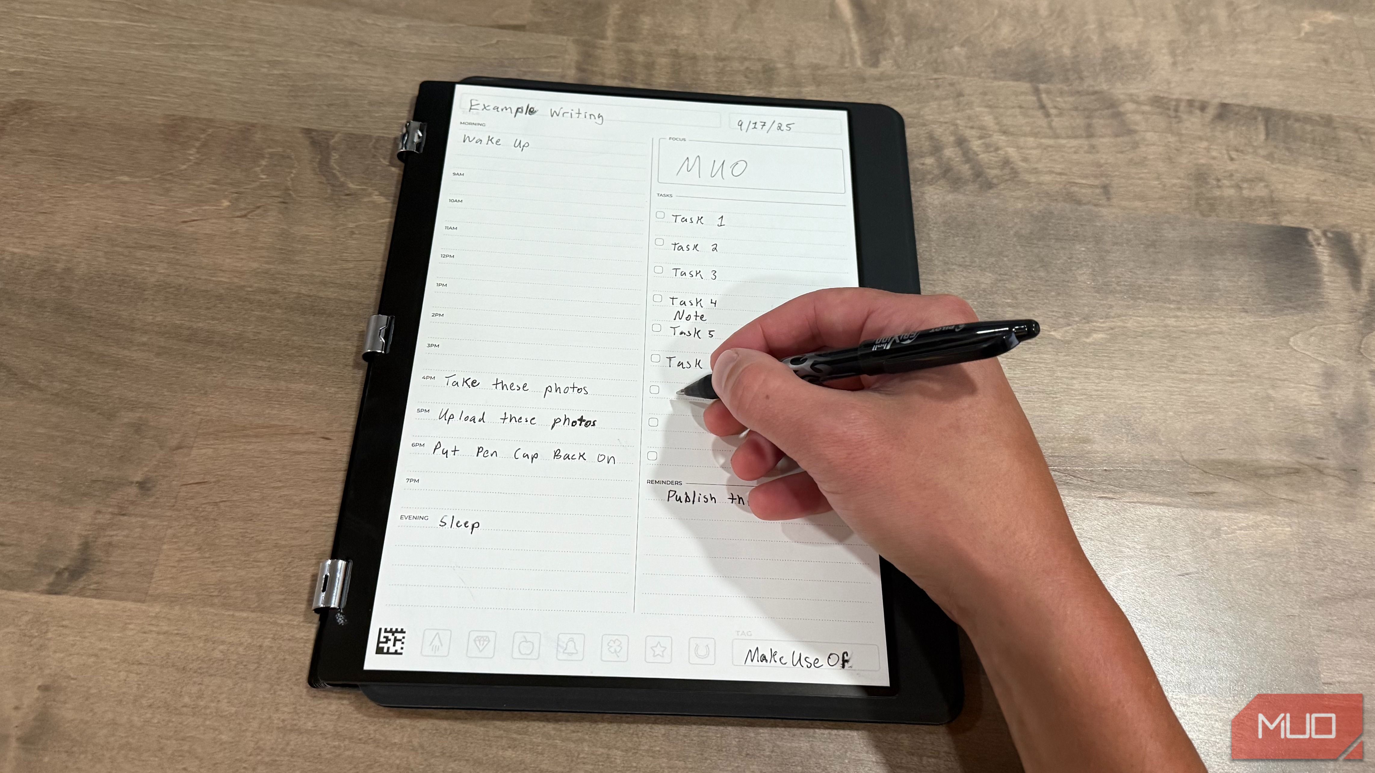 writing on Rocketbook Pro with erasable pen