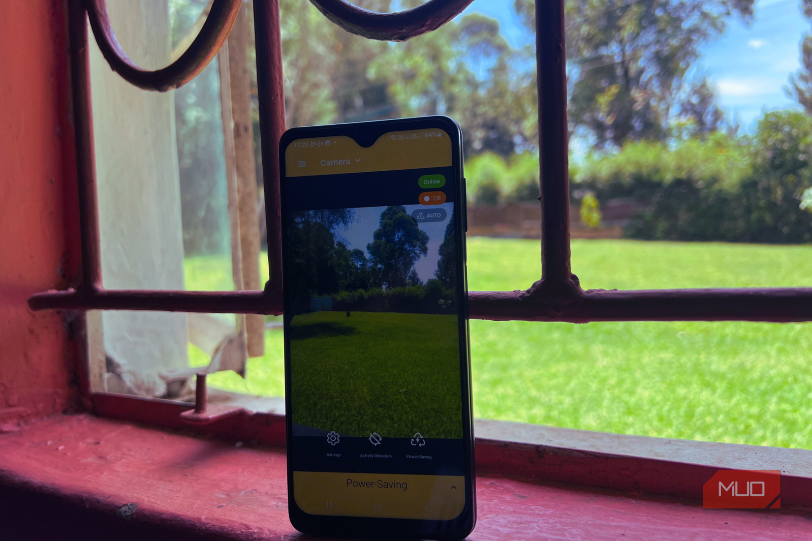 Window Phome I turned my old phone into a security camera instead of throwing it away