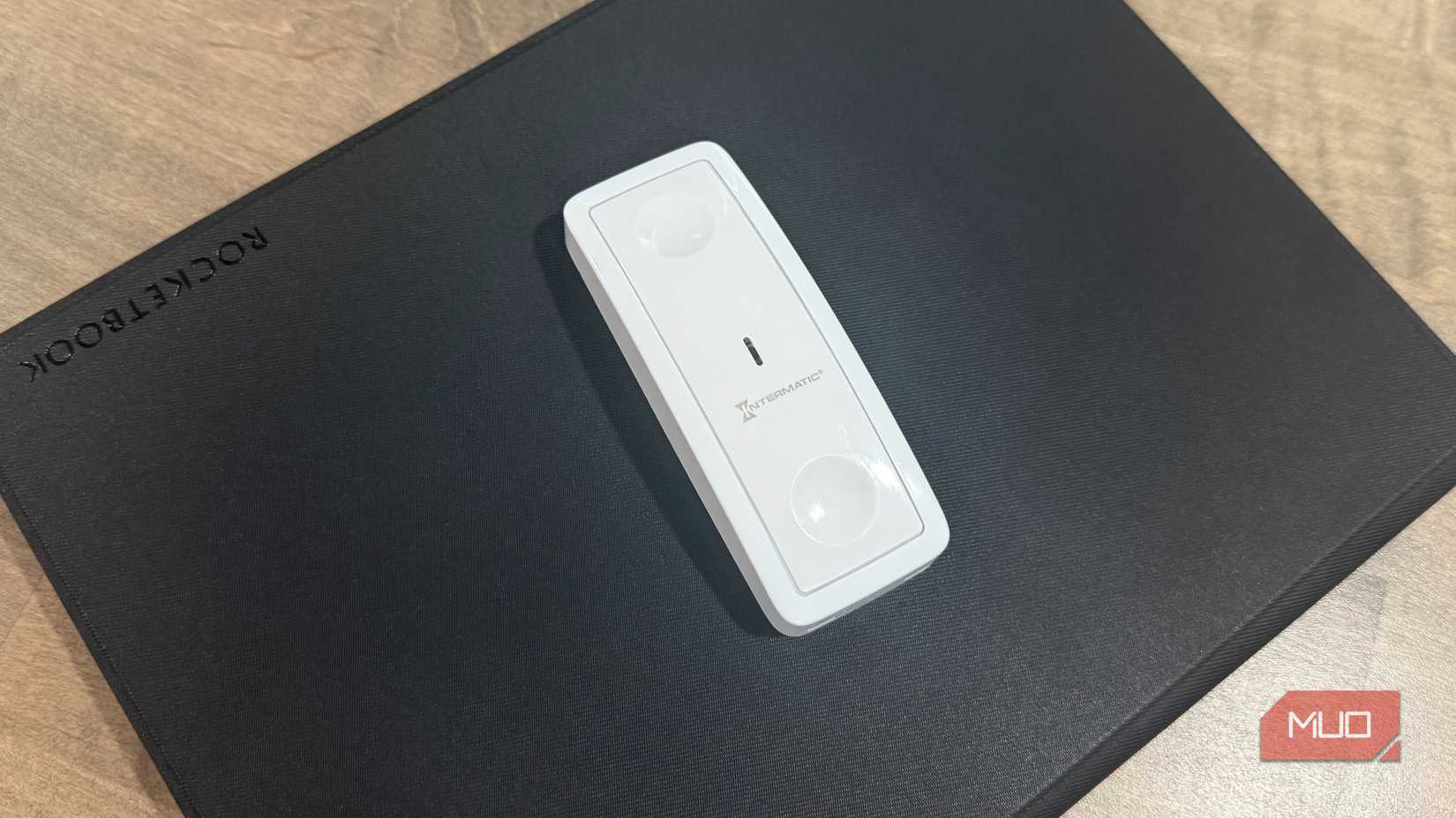 abra intermatic surface switch on desk