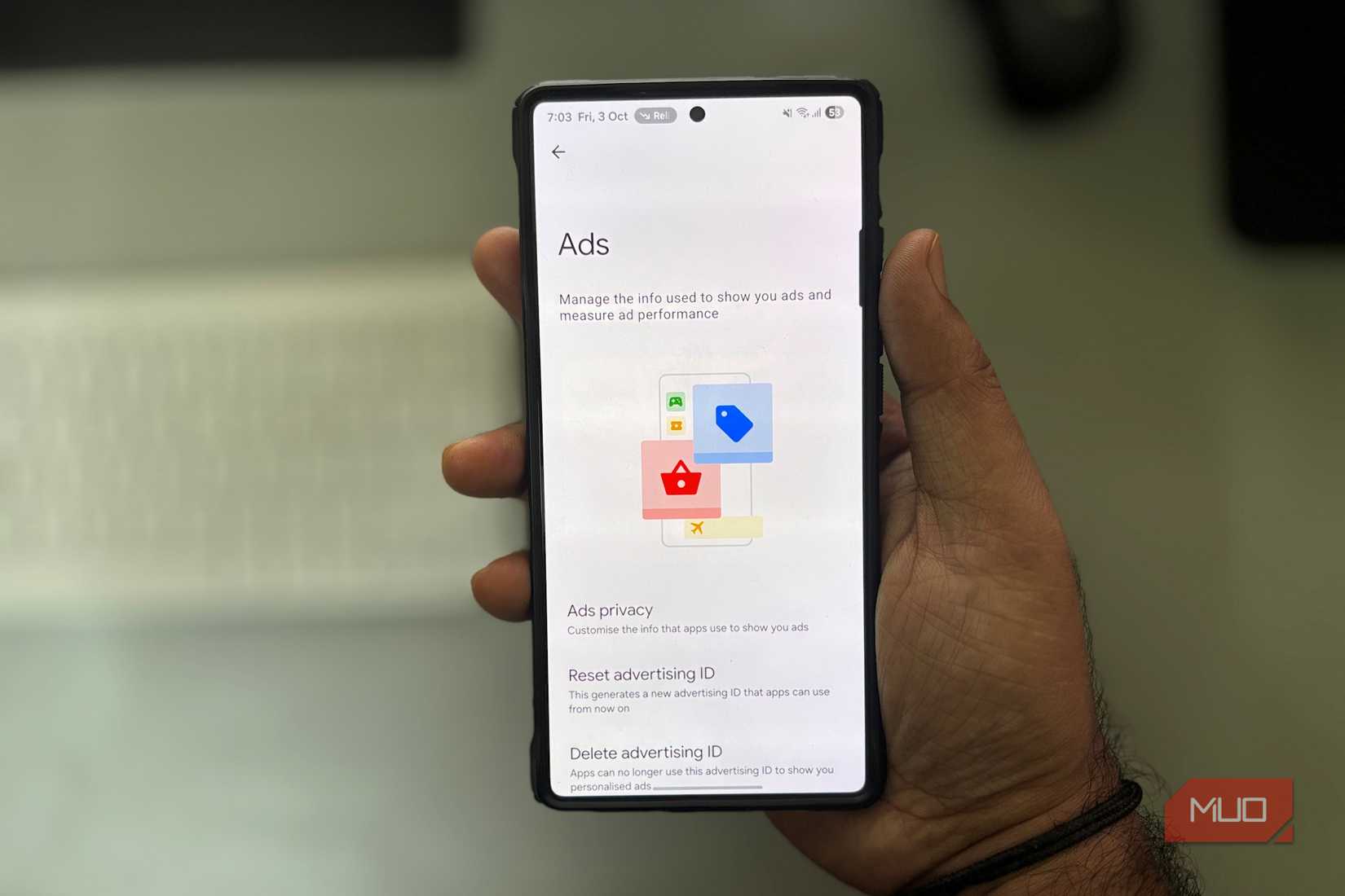 Android Ads settings screen showing options to delete the advertising ID on a Samsung phone