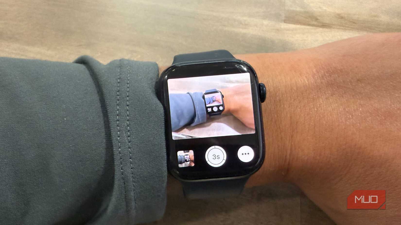 apple watch series 7 camera control