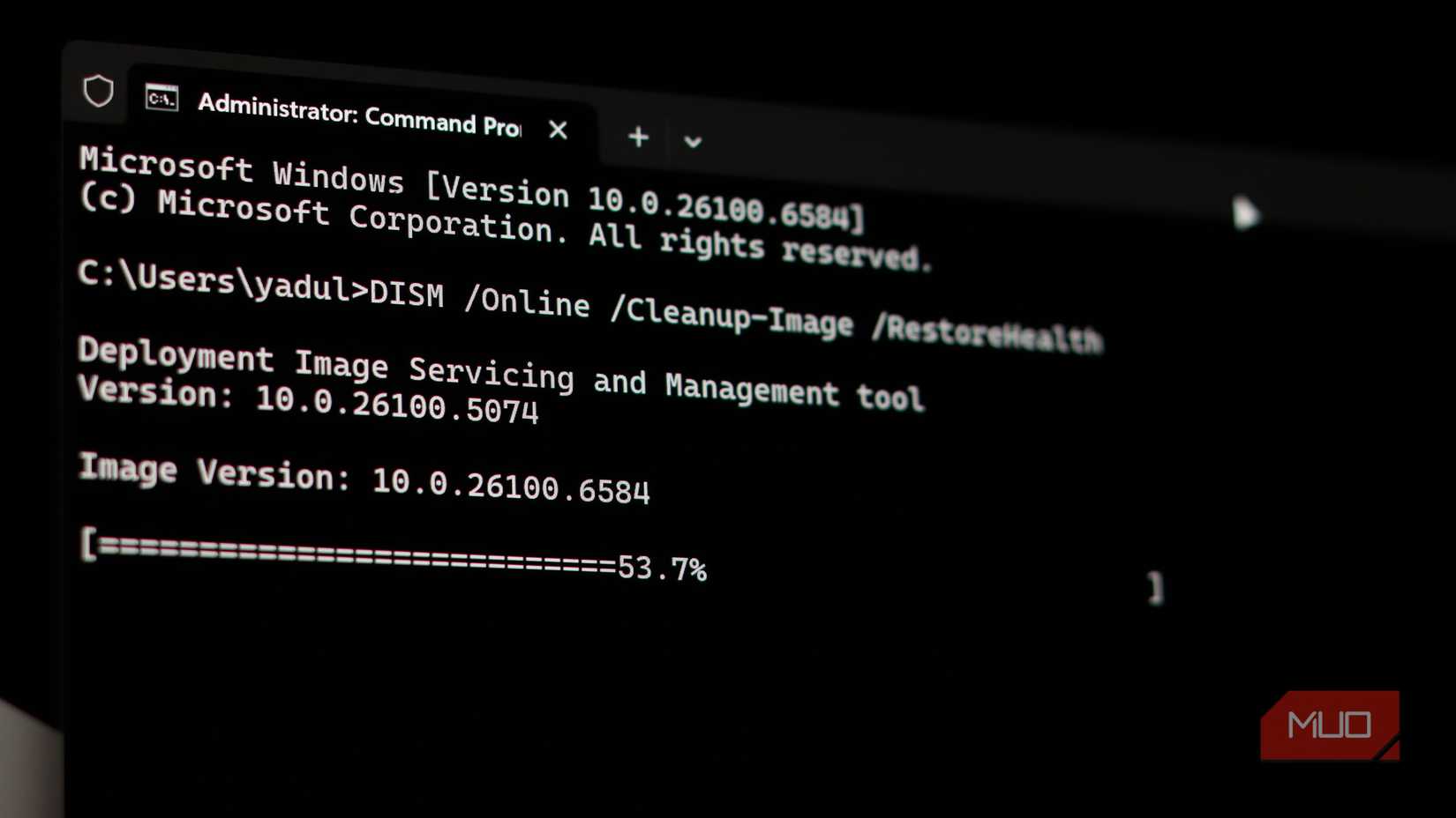Ongoing DISM scan running on Windows terminal. 