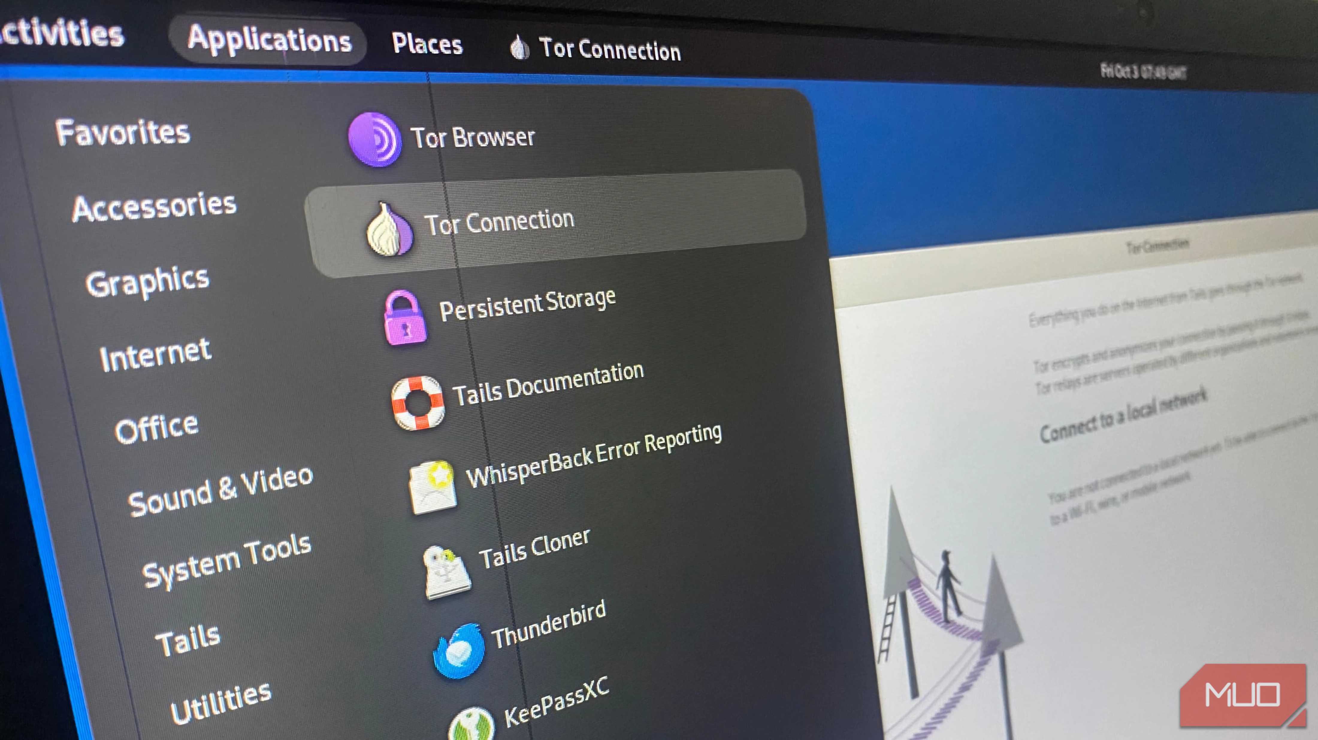 Displaying the Tails OS application list
