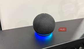 echo dot on black table