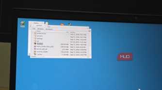 Haiku OS Deskbar open on a HP laptop