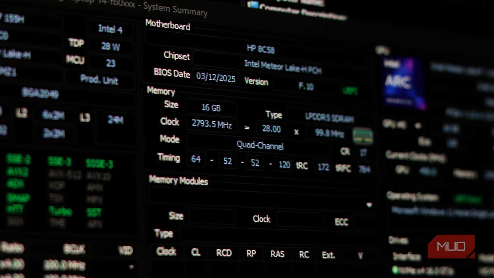 HWiNFO showing RAM details on a laptop. 