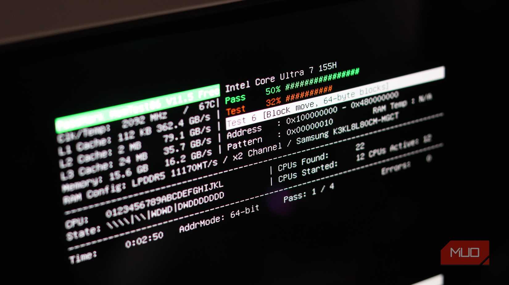 Memtest86 memory testing running on a laptop.
