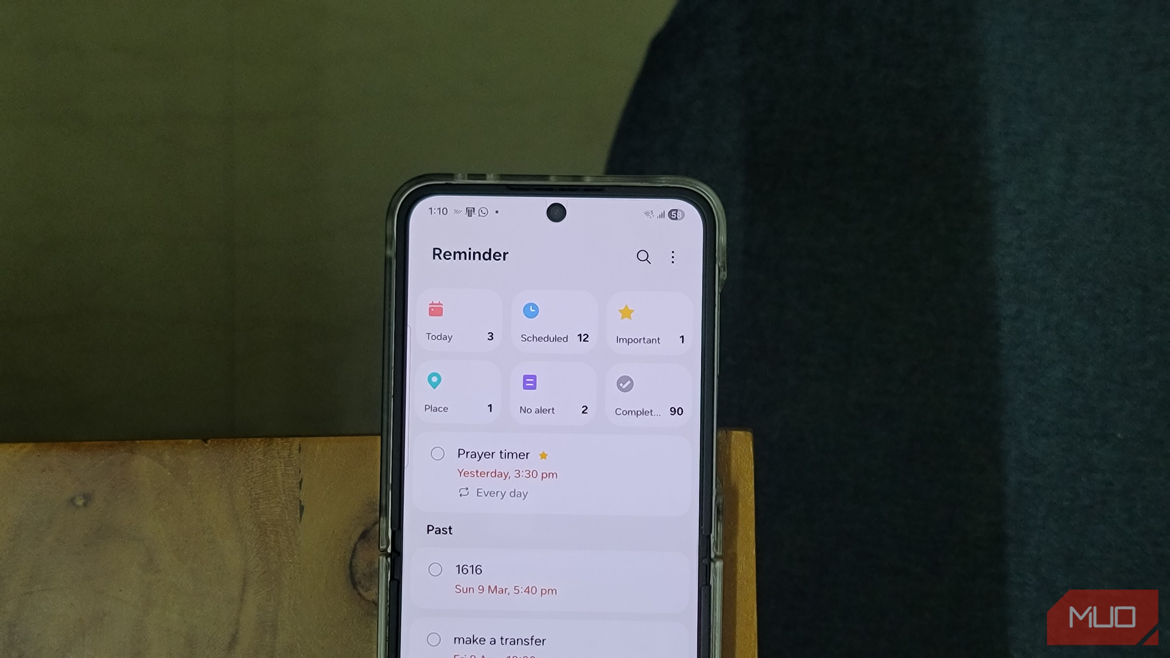 New Remidner app open on a Z Flip 6