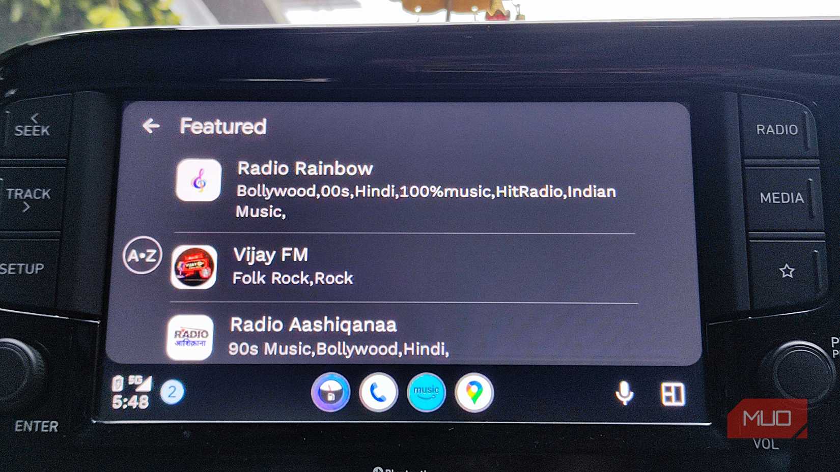 Featured Radio stations based on the location in Radio FM on Android Auto