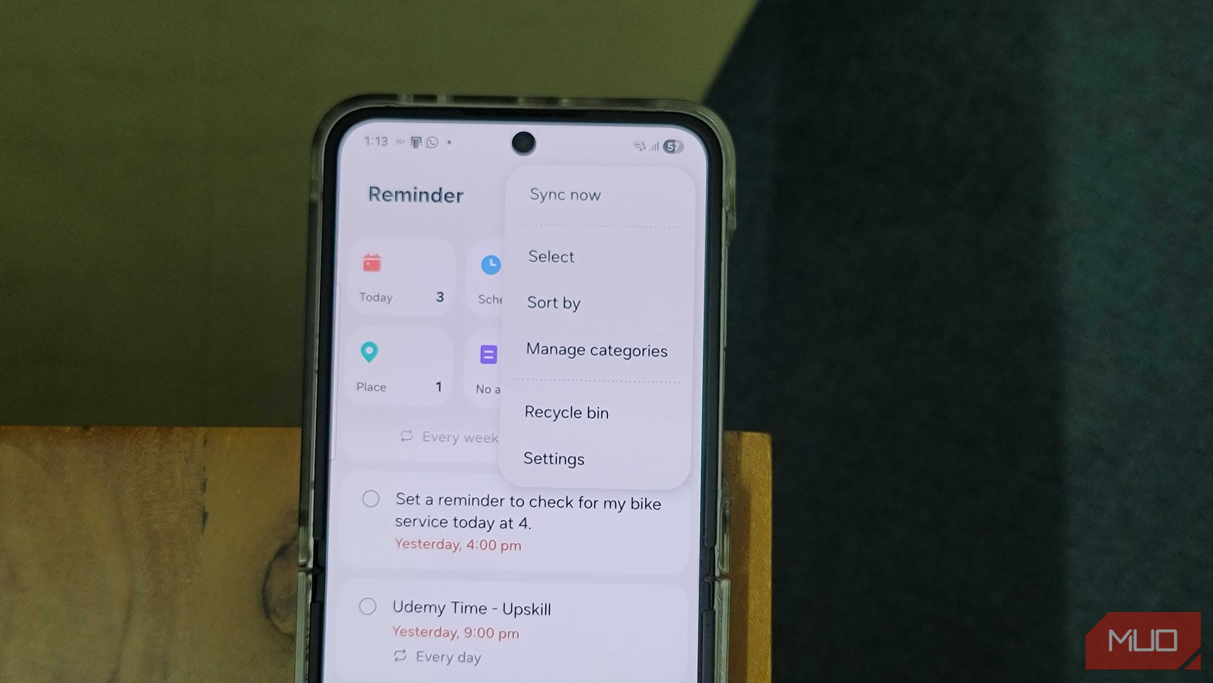 Samsung Reminder app more options on a Galaxy Z Flip 6