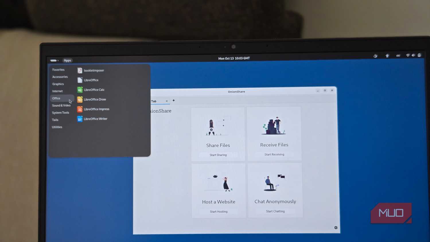 Tails OS Apps showing Libre office suite on a HP laptop
